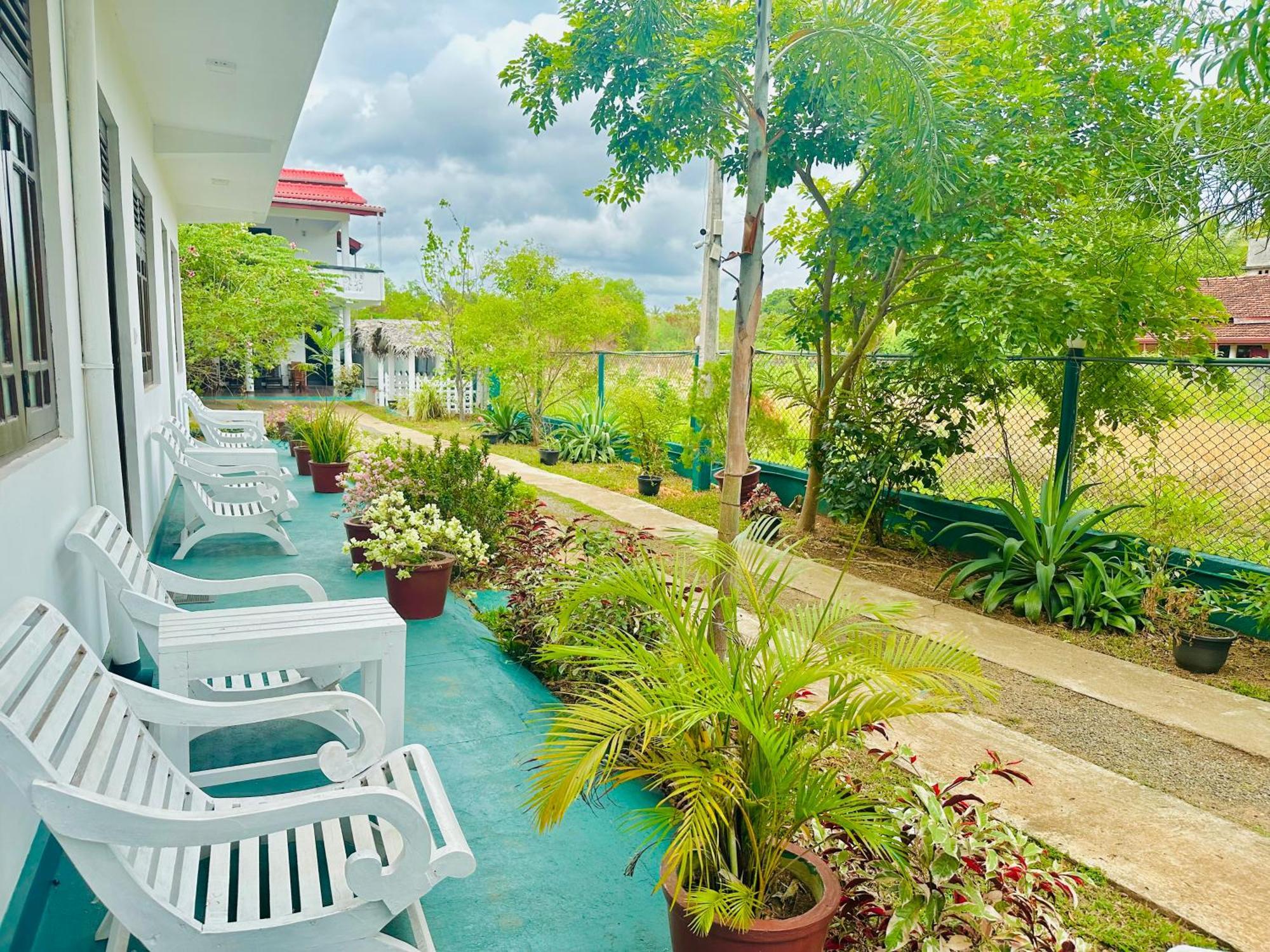 New Peacock Resort Dambulla Luaran gambar