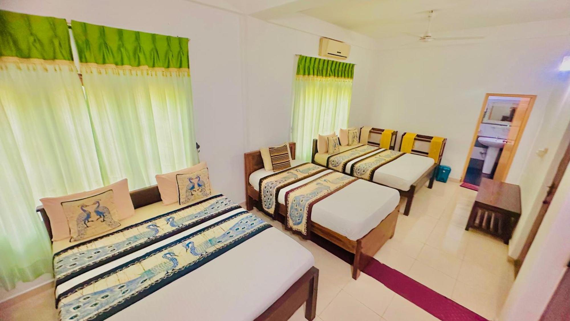 New Peacock Resort Dambulla Luaran gambar
